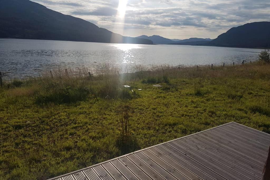 Vila Beautiful Views From Right Above The Water Dunan Exteriér fotografie